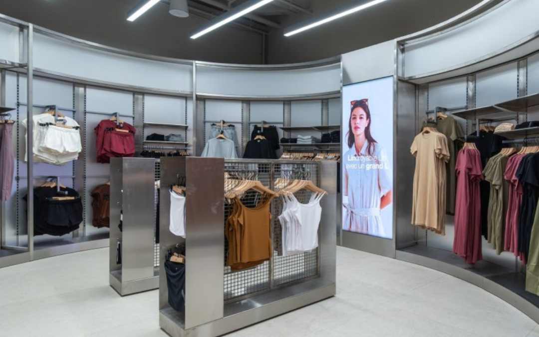 Éclairage magasin de prêt-à-porter